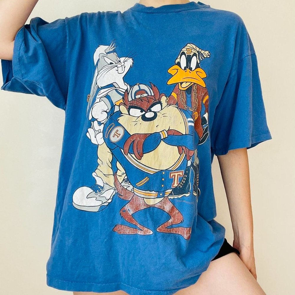 Vintage 90s Looney Tunes novelty graphic tee in blue